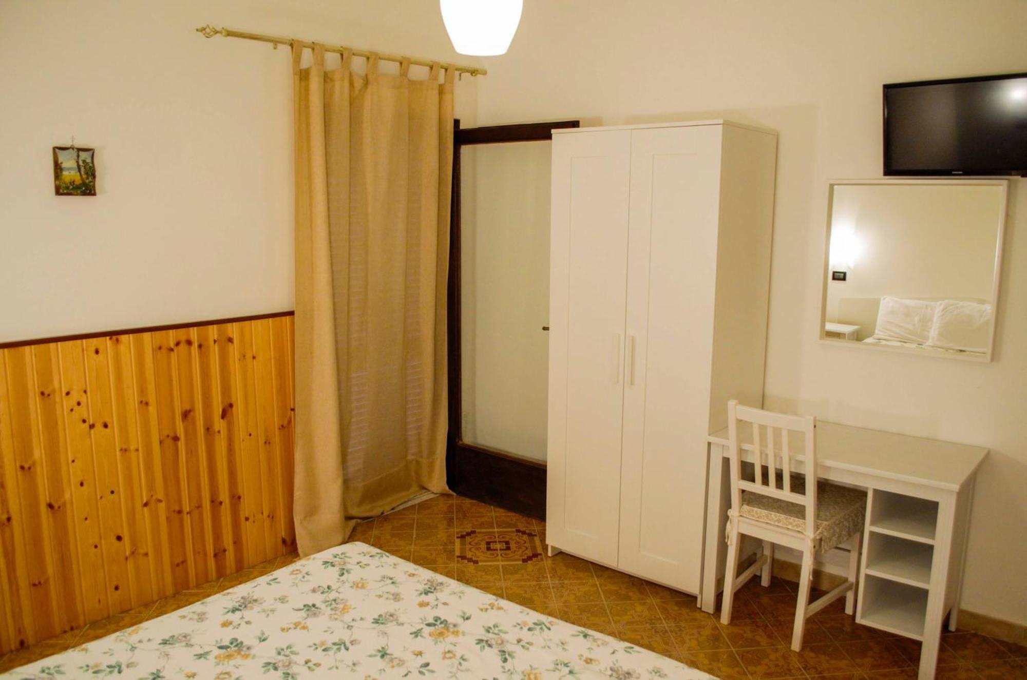 Hotel Angelino Barano dʼIschia الغرفة الصورة